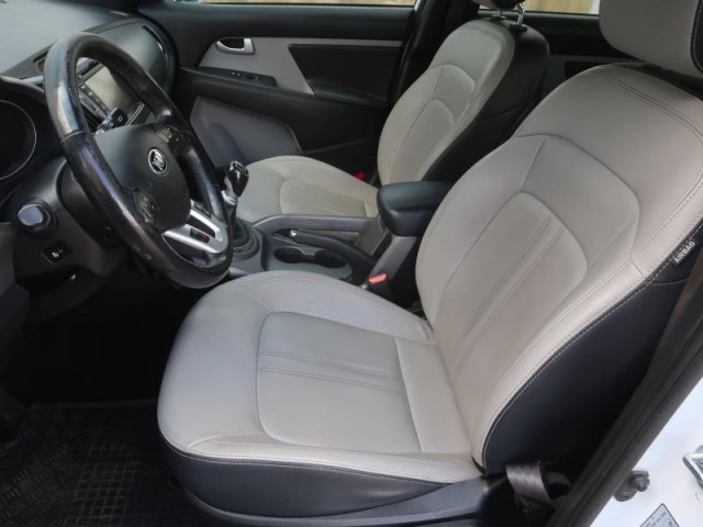 Kia Sportage  1.7 CRDi 