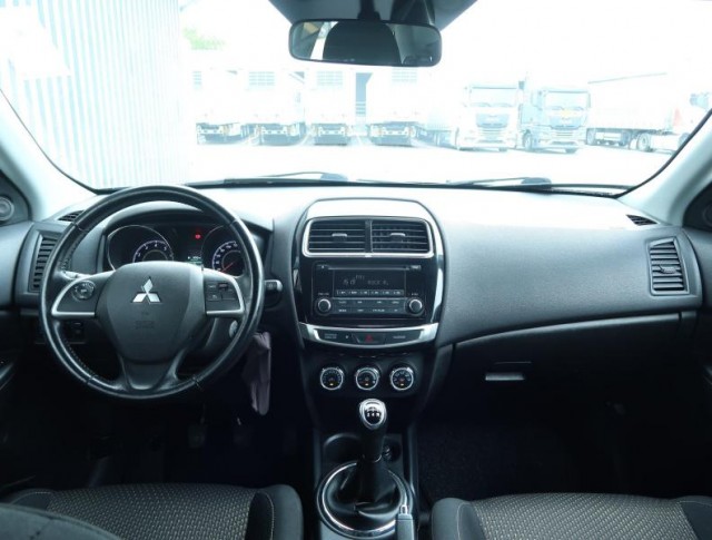 Mitsubishi ASX  1.6 MIVEC 