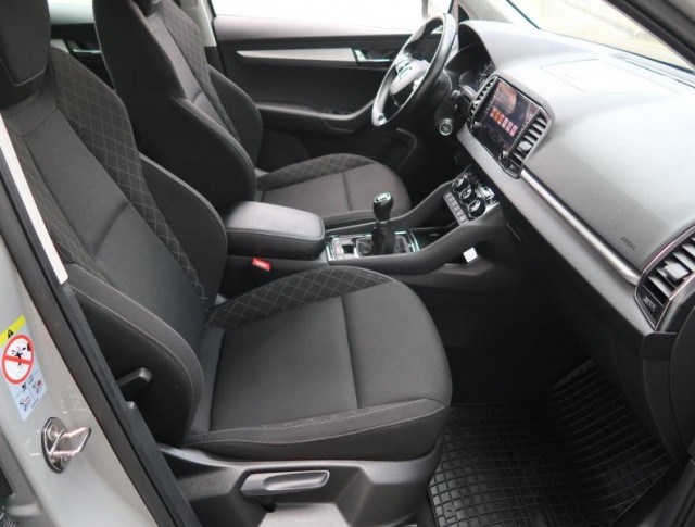 Škoda Karoq  1.0 TSI 