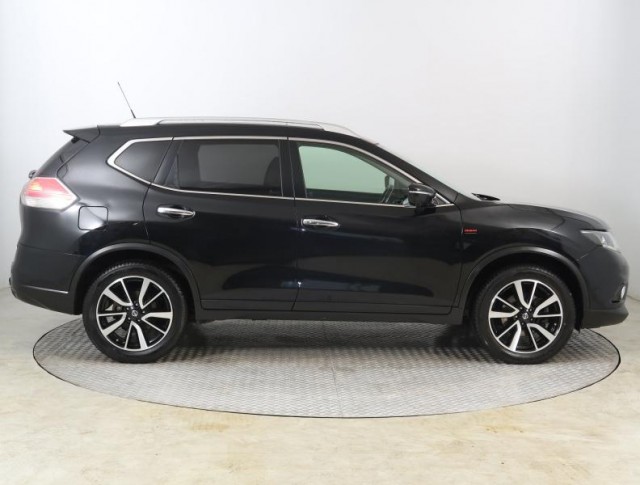 Nissan X-Trail  2.0 dCi 