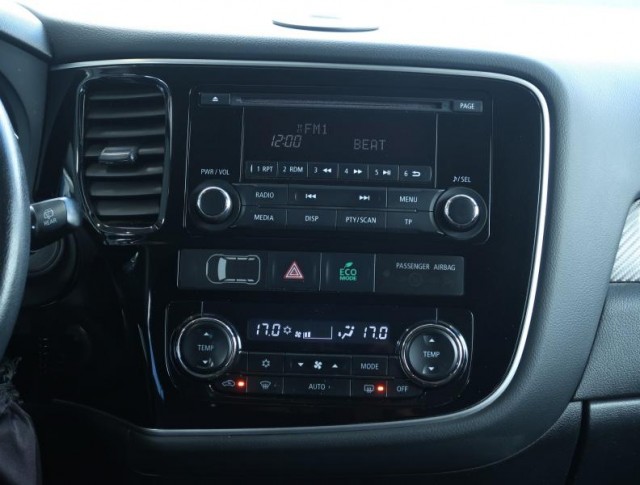 Mitsubishi Outlander  2.0 