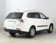 Mitsubishi Outlander  2.0 