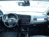Mitsubishi Outlander  2.0 