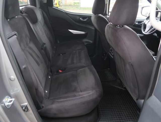Nissan Navara  2.3 dCi 