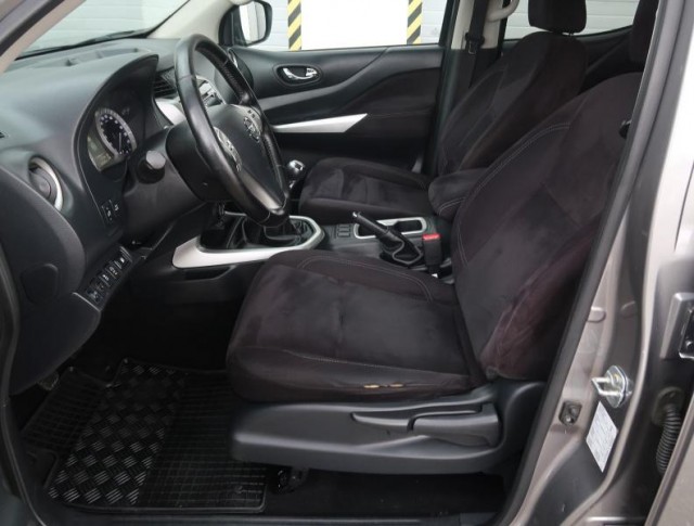 Nissan Navara  2.3 dCi 