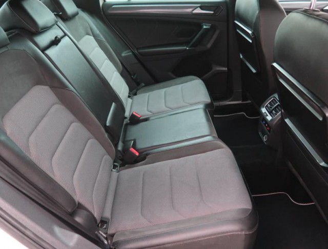 Volkswagen Tiguan  2.0 TDI R-Line