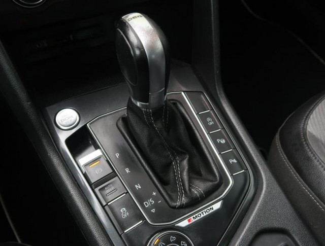 Volkswagen Tiguan  2.0 TDI R-Line