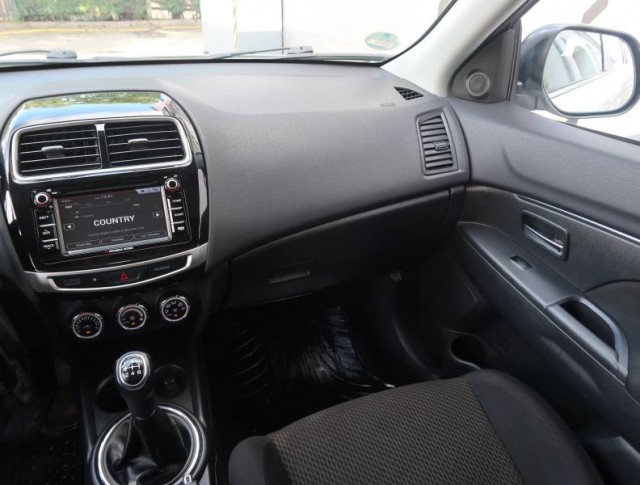 Mitsubishi ASX  1.6 MIVEC 