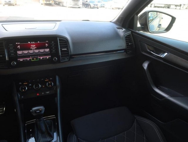 Škoda Karoq  1.5 TSI Sportline