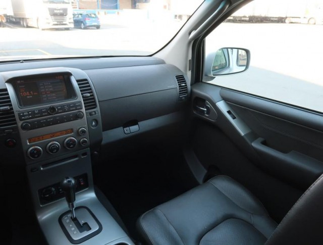 Nissan Pathfinder  2.5 dCi 