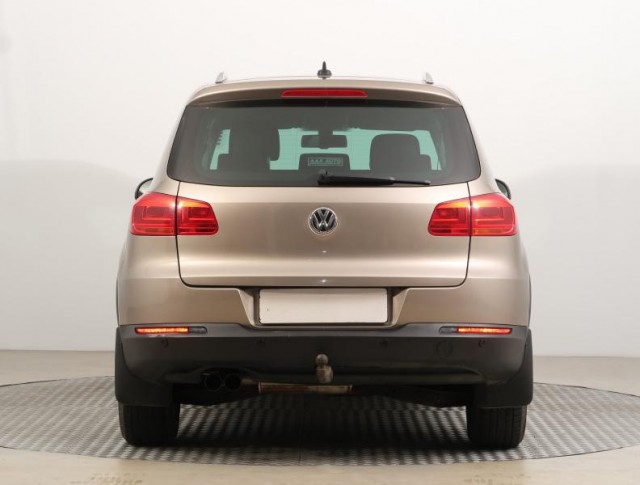 Volkswagen Tiguan  2.0 TDI Sport