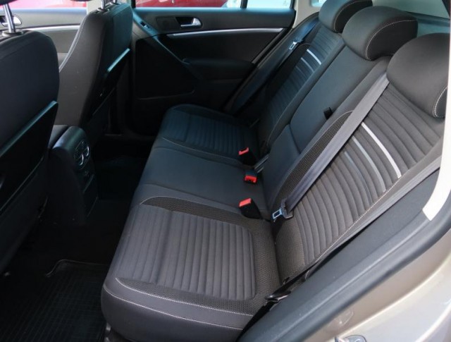 Volkswagen Tiguan  2.0 TDI Sport