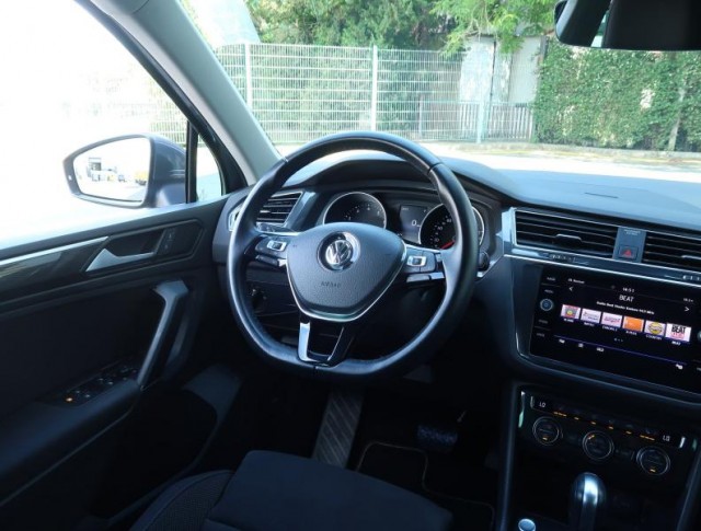Volkswagen Tiguan  1.5 TSI R-Line