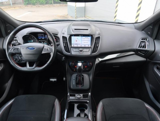 Ford Kuga  2.0 TDCi ST-Line