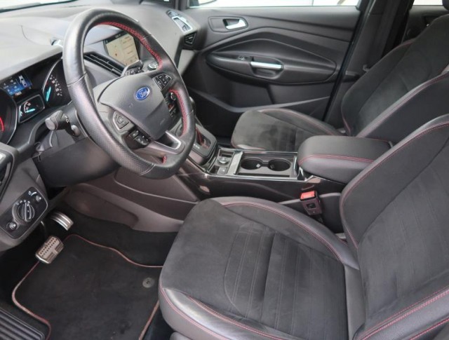 Ford Kuga  2.0 TDCi ST-Line
