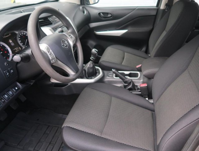 Nissan Navara  2.3 dCi 