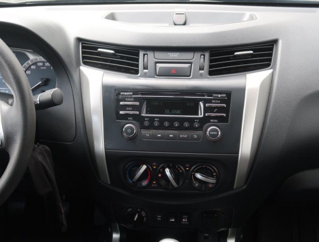 Nissan Navara  2.3 dCi 