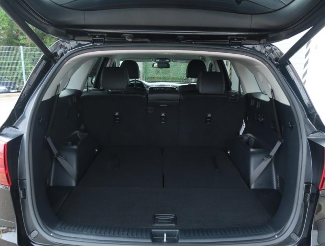 Kia Sorento  2.2 CRDi 