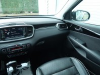 Kia Sorento  2.2 CRDi 