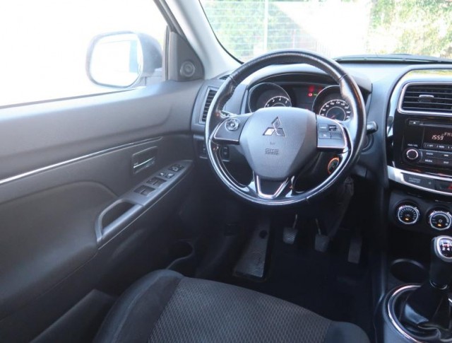 Mitsubishi ASX  1.6 MIVEC Intense