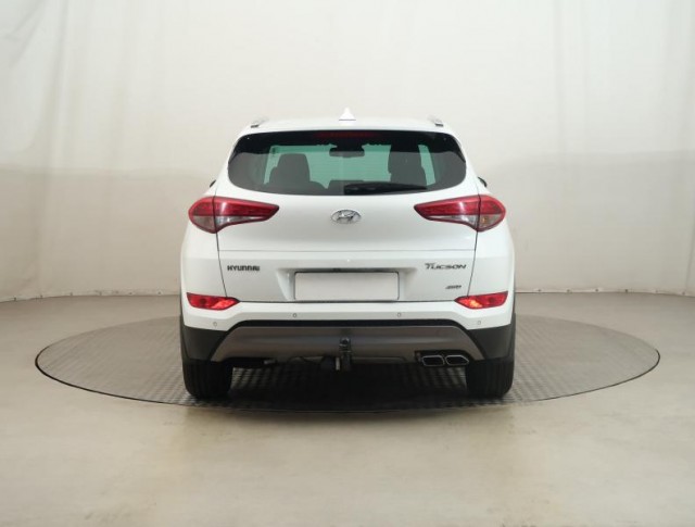 Hyundai Tucson  2.0 CRDi 