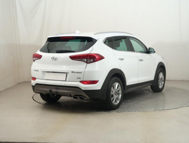 Hyundai Tucson  2.0 CRDi 