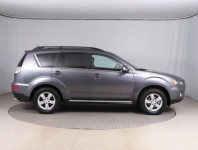 Mitsubishi Outlander  2.2 DI-D Intense