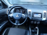 Mitsubishi Outlander  2.2 DI-D Intense