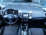 Mitsubishi Outlander  2.2 DI-D Intense
