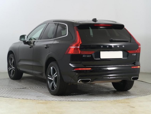 Volvo XC60  T5 AWD R-Design
