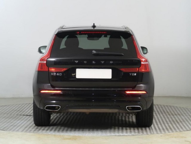 Volvo XC60  T5 AWD R-Design