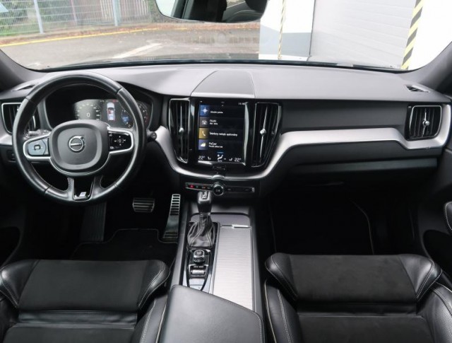 Volvo XC60  T5 AWD R-Design