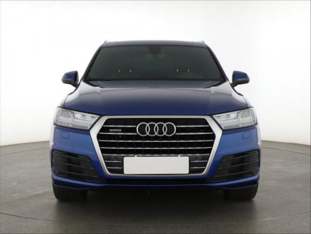 Audi Q7  3.0 TDI S-Line