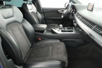 Audi Q7  3.0 TDI S-Line