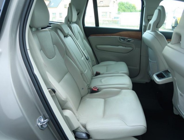 Volvo XC90  B5 AWD 