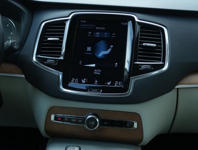 Volvo XC90  B5 AWD 