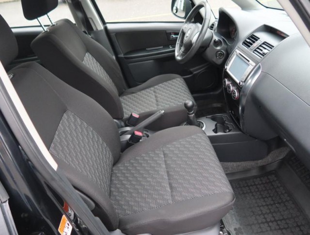 Suzuki SX4  1.6 VVT GL