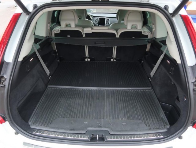 Volvo XC90  B5 AWD 