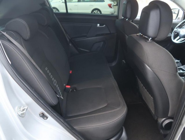 Kia Sportage  2.0 CRDi 