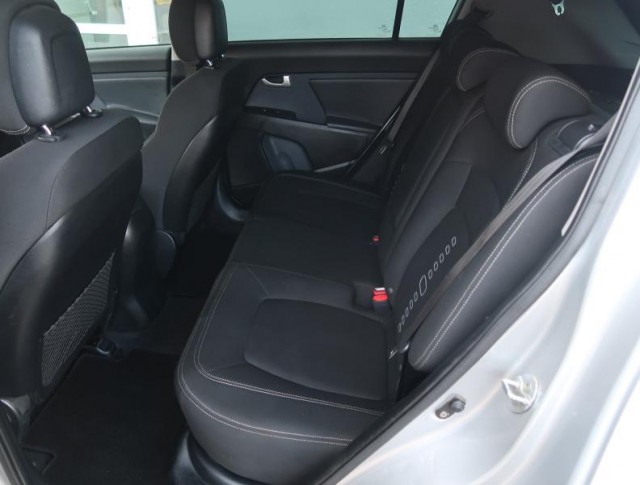Kia Sportage  2.0 CRDi 