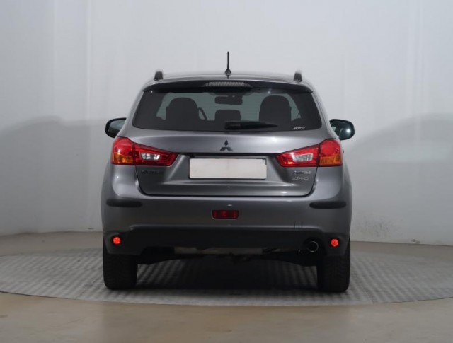 Mitsubishi ASX  2.2 DI-D 