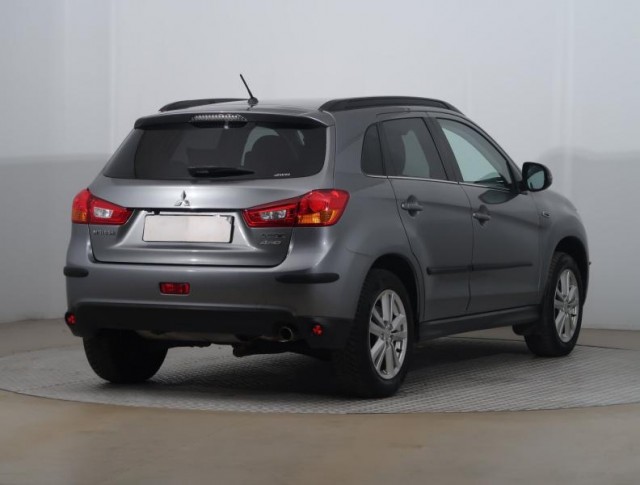 Mitsubishi ASX  2.2 DI-D 