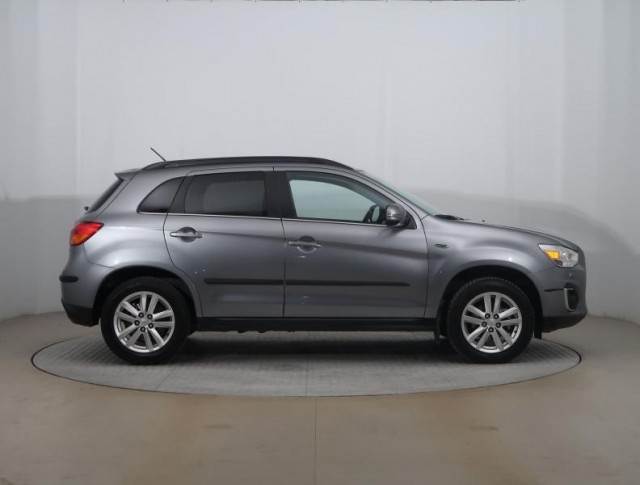 Mitsubishi ASX  2.2 DI-D 