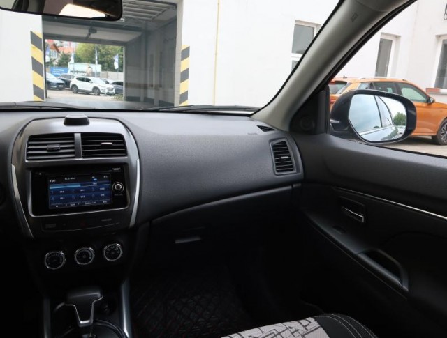 Mitsubishi ASX  2.2 DI-D 