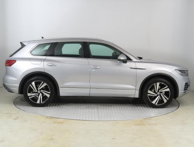 Volkswagen Touareg  3.0 TDI Elegance