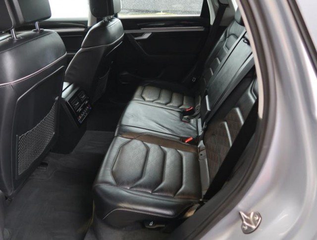 Volkswagen Touareg  3.0 TDI Elegance