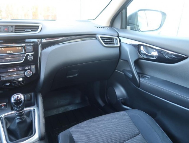 Nissan Qashqai  1.6 DIG-T Acenta