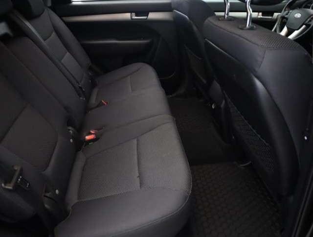 Kia Sorento  2.2 CRDi 