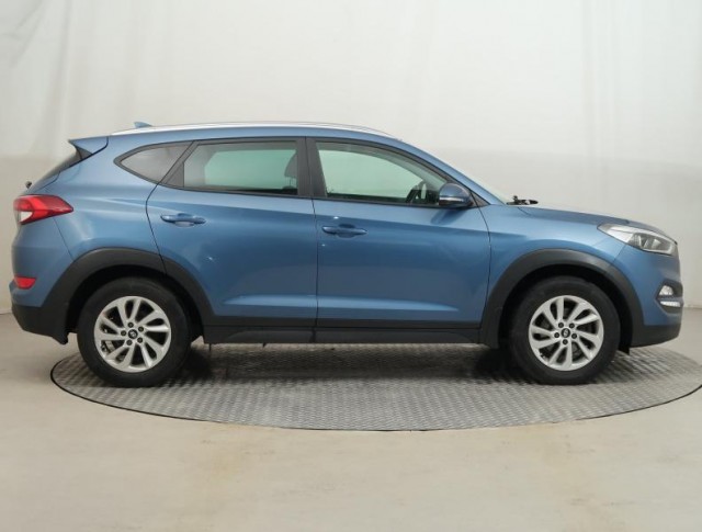 Hyundai Tucson  1.7 CRDi Adventure