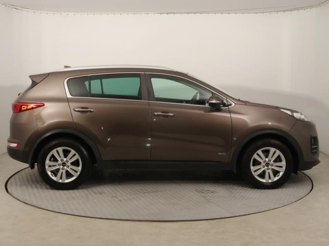 Kia Sportage  2.0 CRDi 